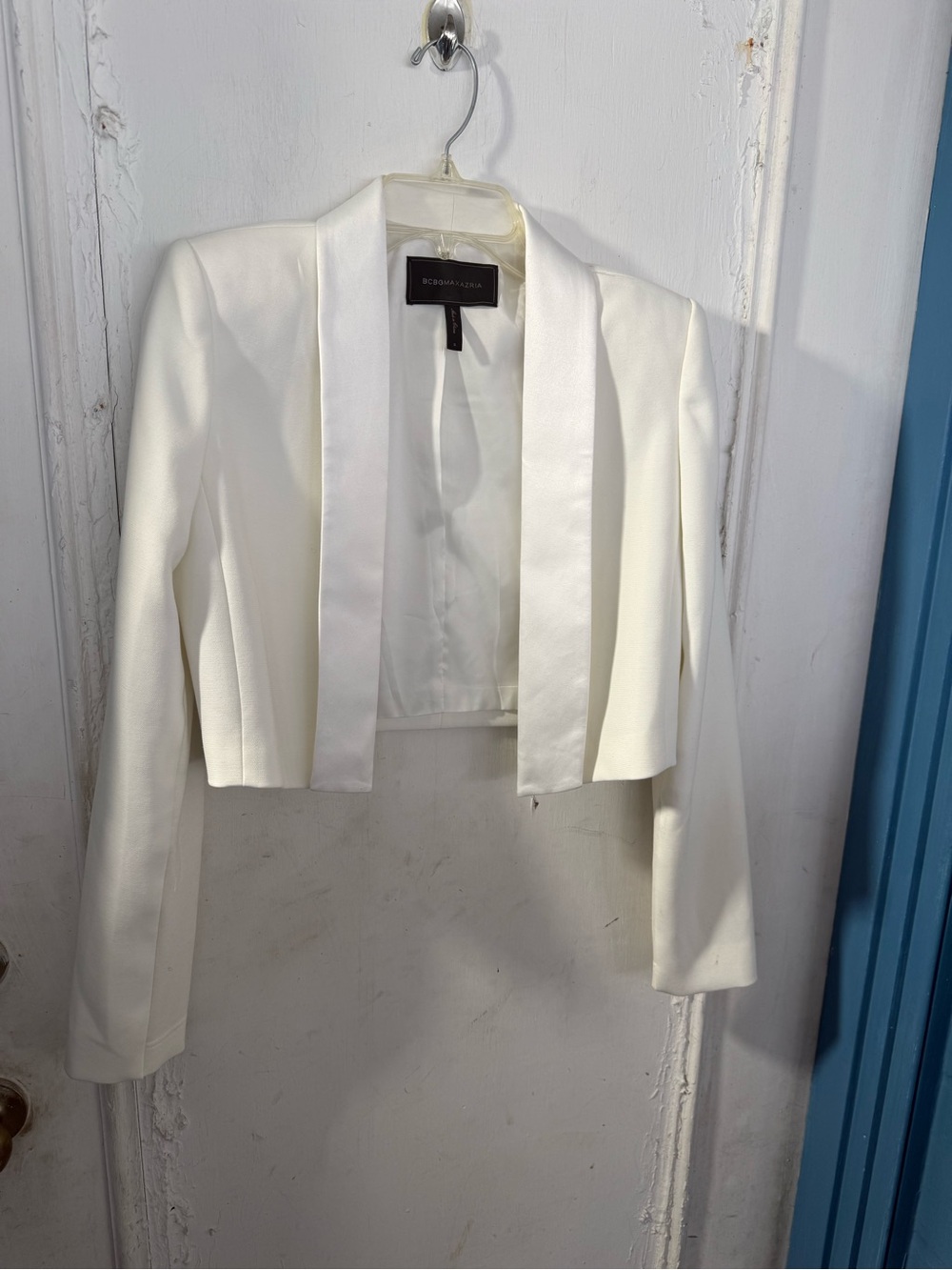 BCBG MAX AZRIA RUNWAY
COLLECTION JACKET size, small color of white - Picture 4 of 8